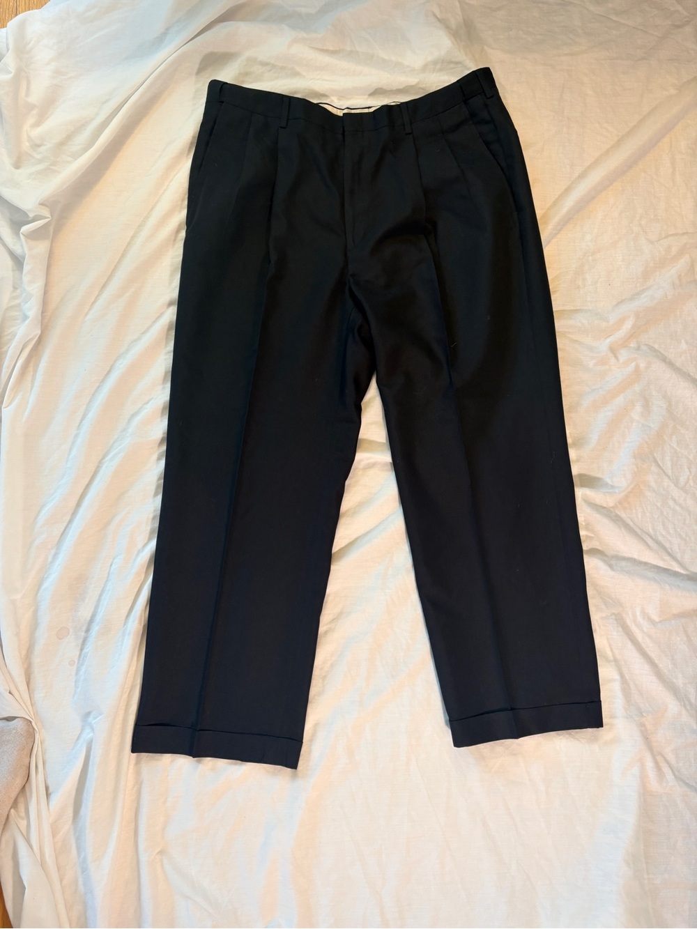 Haggar Men’s Black Dress Pants 38x29 Pleated Cuffed Career Trousers